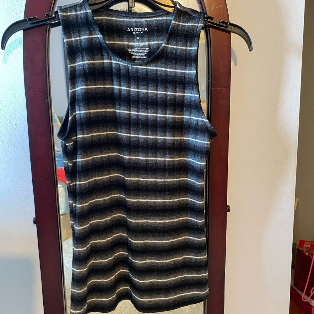 Arizona black striped tank top size S